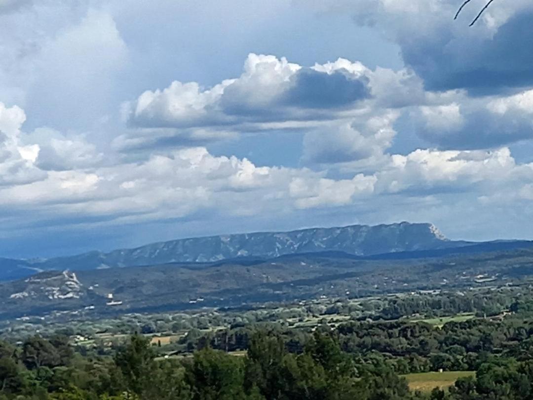 Les Cigales Villelaure Exterior foto